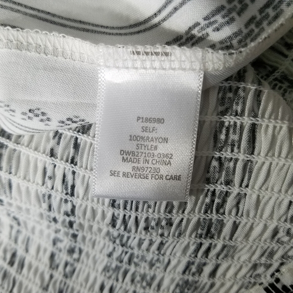 NWT Almost Famous Dress Large Black White Ruffled High Low - Picture 5 of 8